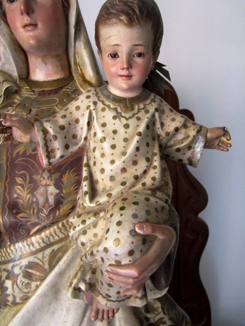 Restoration of wood carving of the Virgin of Carmen and Child Jesus