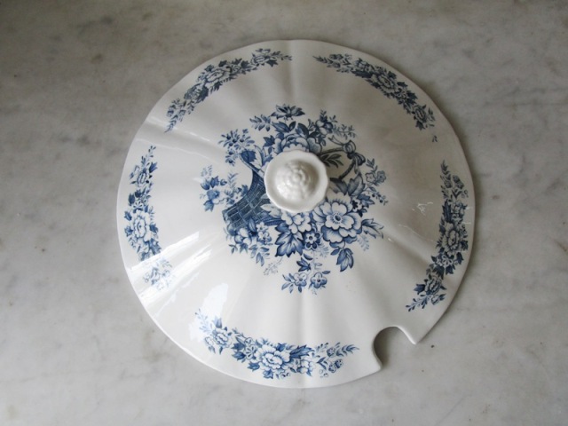 Fragmented Porcelain Soup Lid