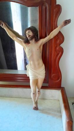 Restoration of carving of Christ of Olot